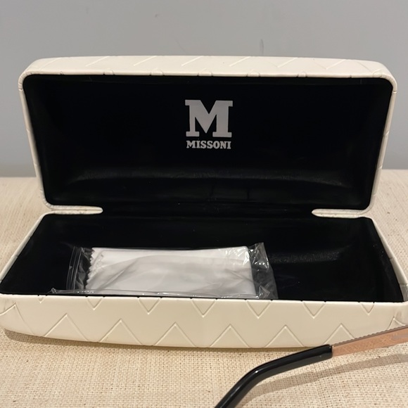 Missoni Sunglasses - Picture 8 of 12